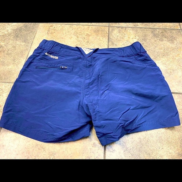 Columbia Navy Blue Nylon Shorts Size Large - Picture 3 of 4